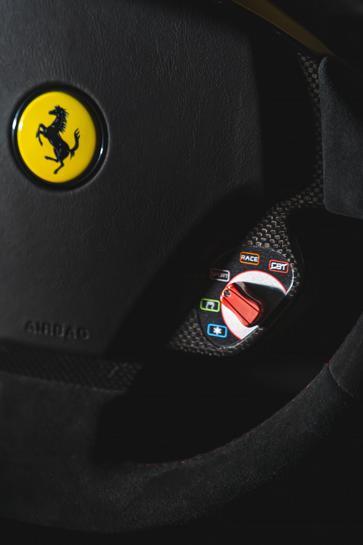 SMALL_XXT steering wheel dark 2